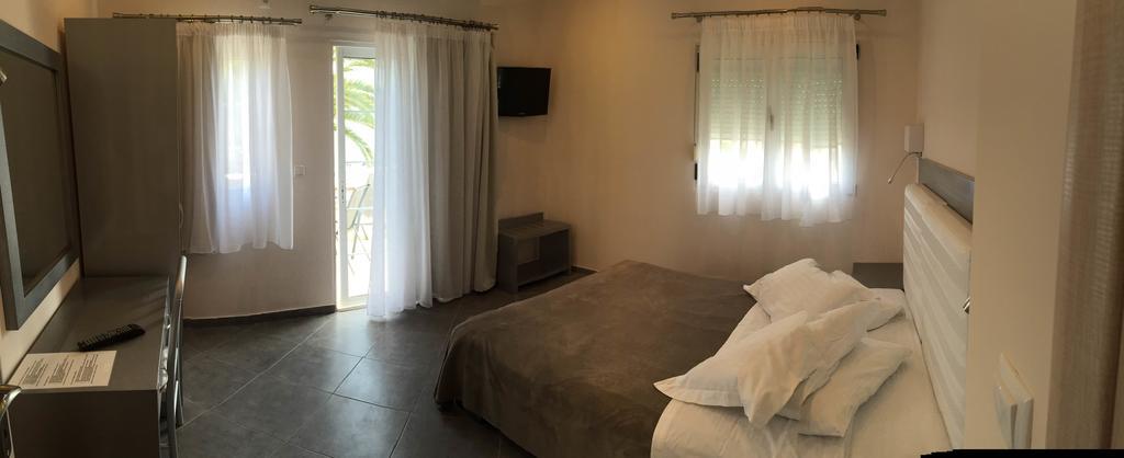 Vournelis Beach Hotel And Spa Nea Iraklitsa Room photo