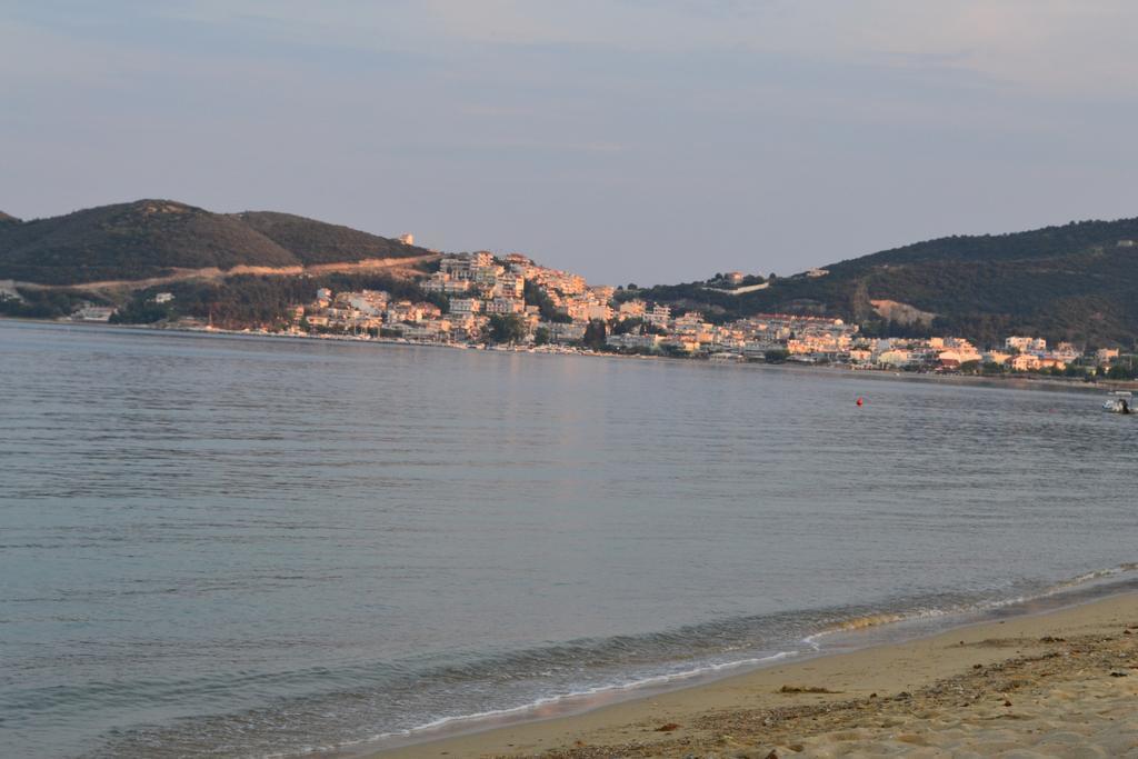 Vournelis Beach Hotel And Spa Nea Iraklitsa Exterior photo